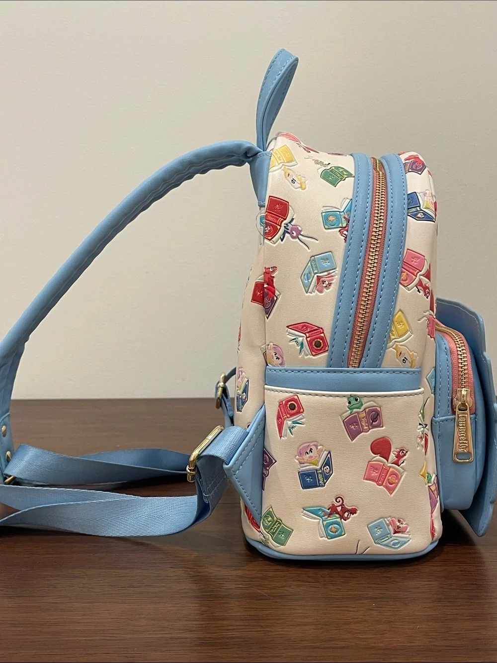 Loungefly Disney Princess Books Classics Mini Backpack - Gently Used - Picture 7 of 12